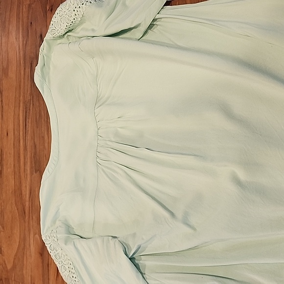 Torrid Challis with Embroidered Sleeve Top sz 0 (L -10) - Picture 13 of 14